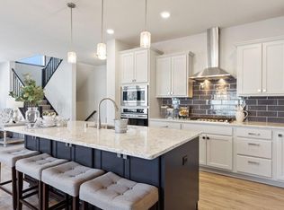 20081 Globe Dr, Lakeville, MN 55044