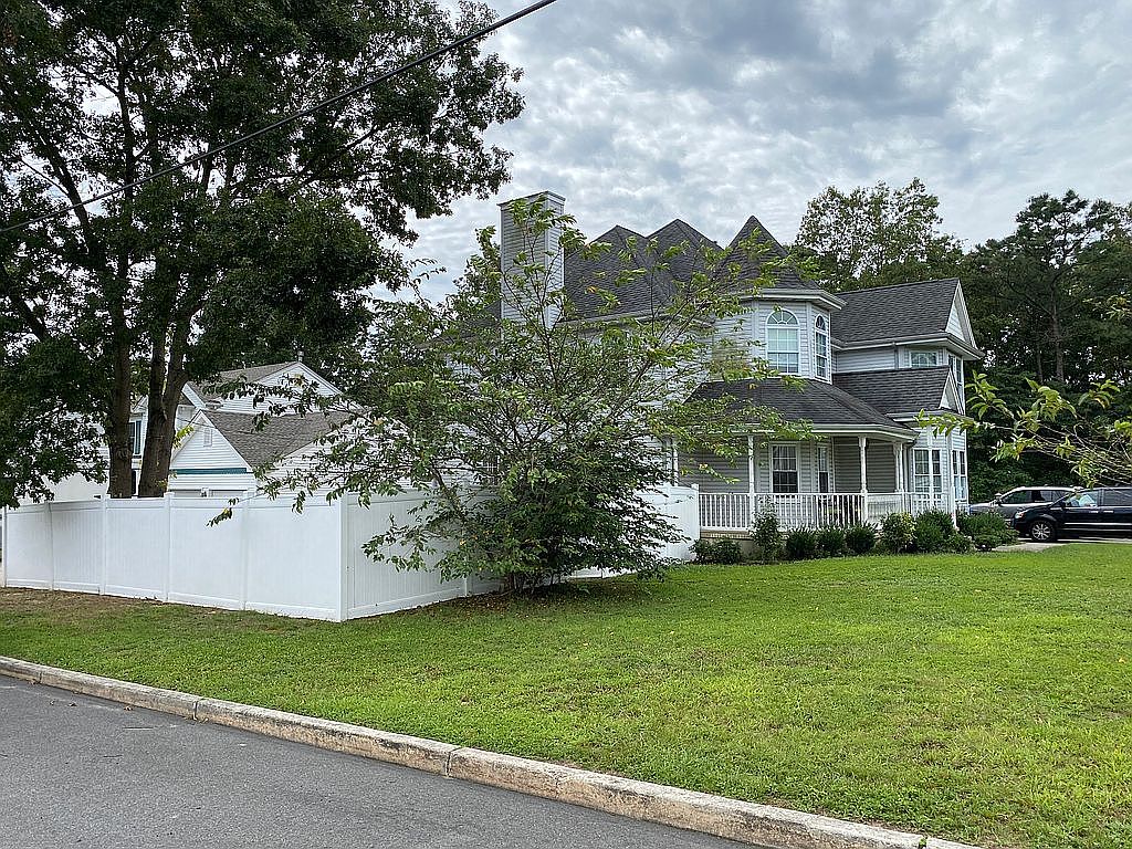 349 Atlantis Ave, Manahawkin, NJ 08050 Zillow