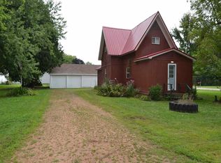 6554 Elm St, Vesper, WI 54489