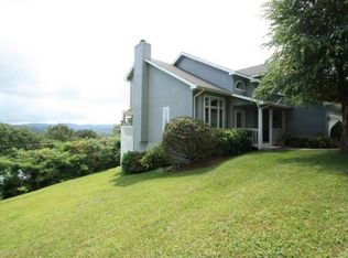 161 Forest Park Dr, Blowing Rock, NC 28605
