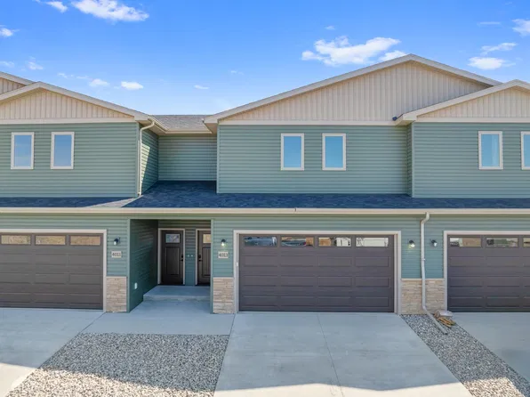 4013 Crossing St SW, Minot, ND 58701