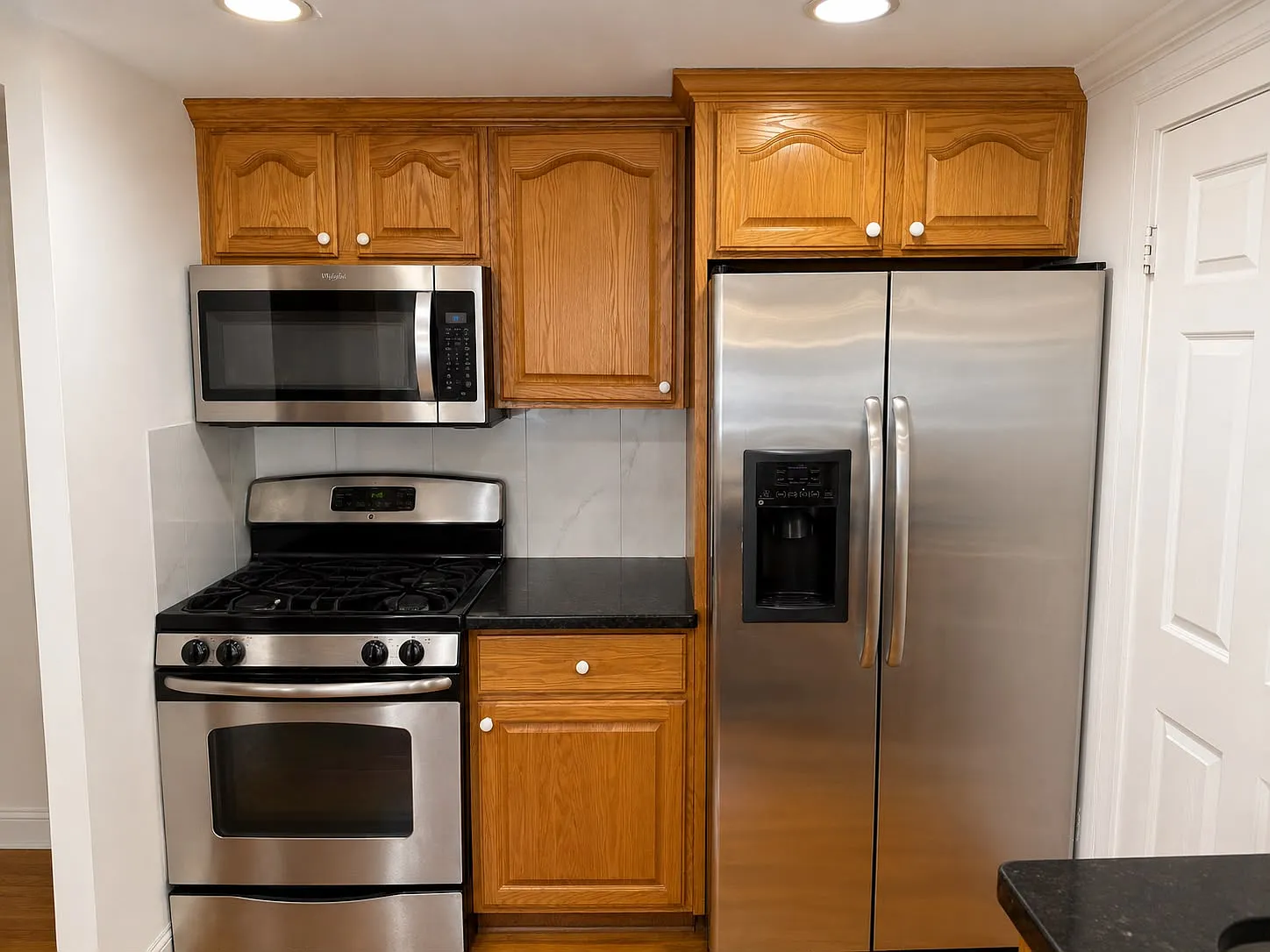 2 bed, 1000 sqft, $2,900 — Photo 3