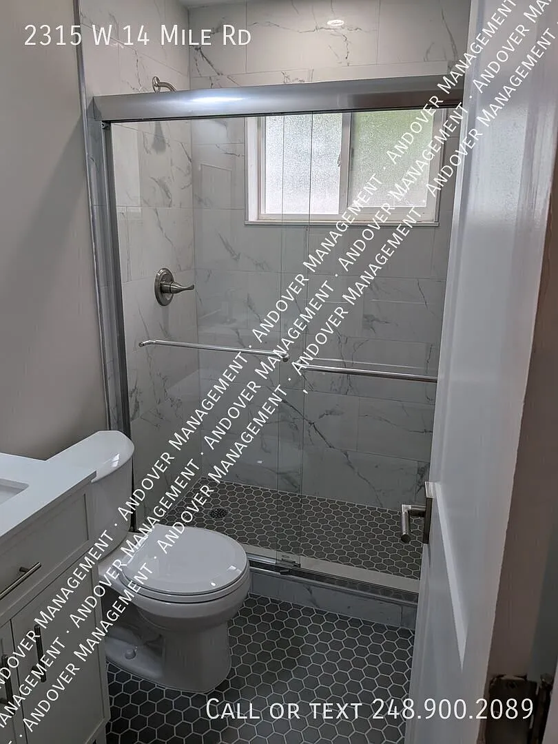 North Royal Oak - Fully Renovated 1 Bedroom — Photo 4