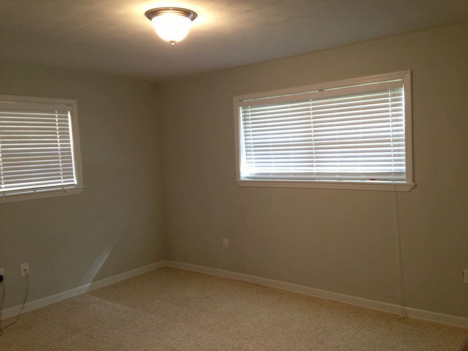 2nd image of 5224 Meadowdale St
