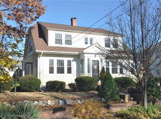 17 Waterman Ave, Cranston, RI 02910