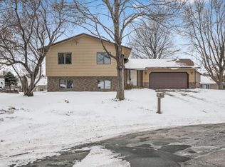 730 Menke Cir, Shakopee, MN 55379