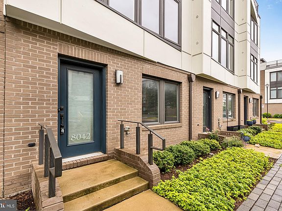 2nd image of 8042 Tribeca St