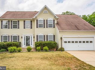 10426 N McClellan Dr, Fredericksburg, VA 22408