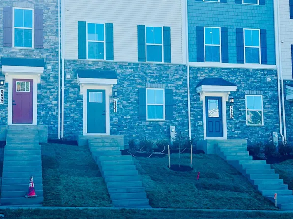 8431 Hamlin St, Lanham, MD 20706