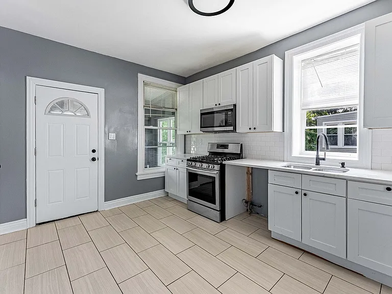 3535 W Walnut St #2 — Photo 7
