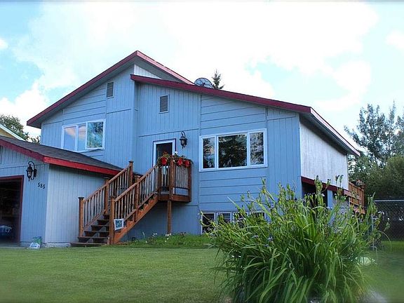 3rd image of 585 Slater Dr