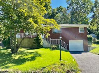 15 Siek Rd, Butler, NJ 07405