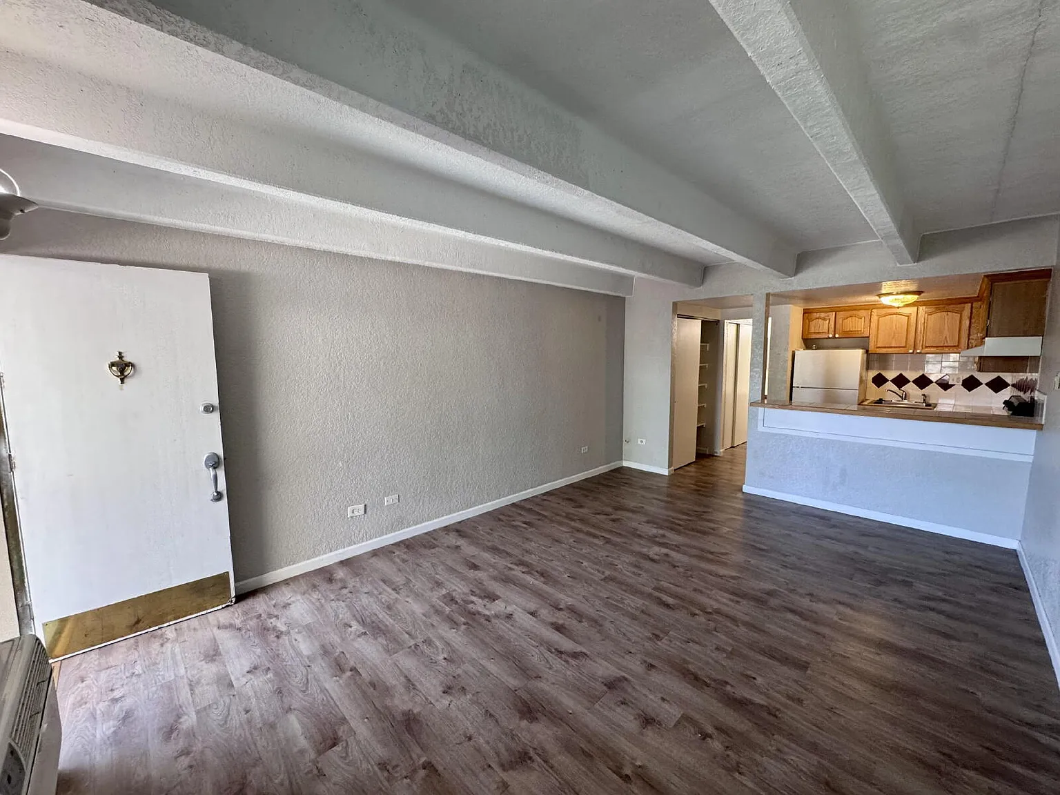Charming Studio in Capitol Hill! — Photo 2