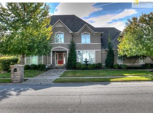 207 Shawna Dr, Kearney, MO 64060