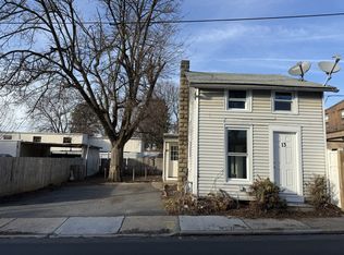 13 Hager St, Lancaster, PA 17603