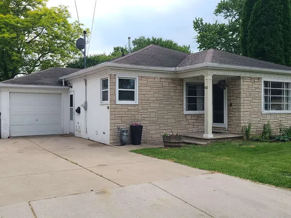 910 Catherine St, Green Bay, WI 54301