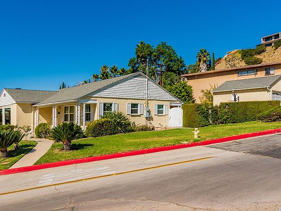 2nd image of 1439 E Glenoaks Blvd