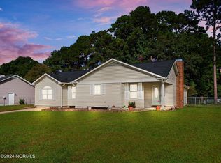 2009 Hunters Ridge Dr, Midway Park, NC 28544