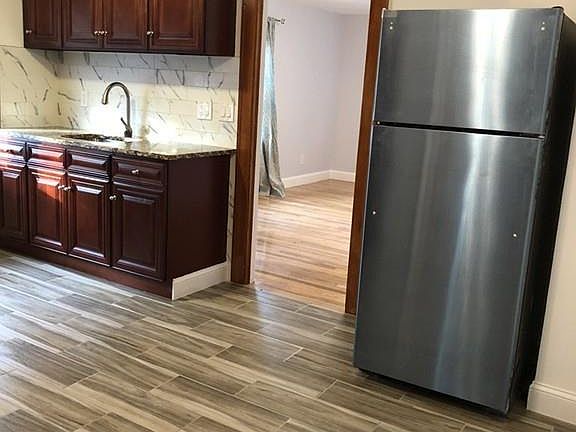 3rd image of 55 Hodges Ave APT 1R