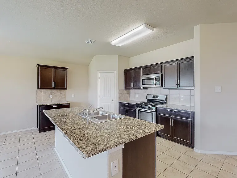 5140 Grayson Ridge Dr — Photo 32