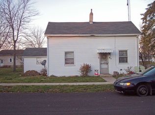 121 E Center St, Royal Center, IN 46978