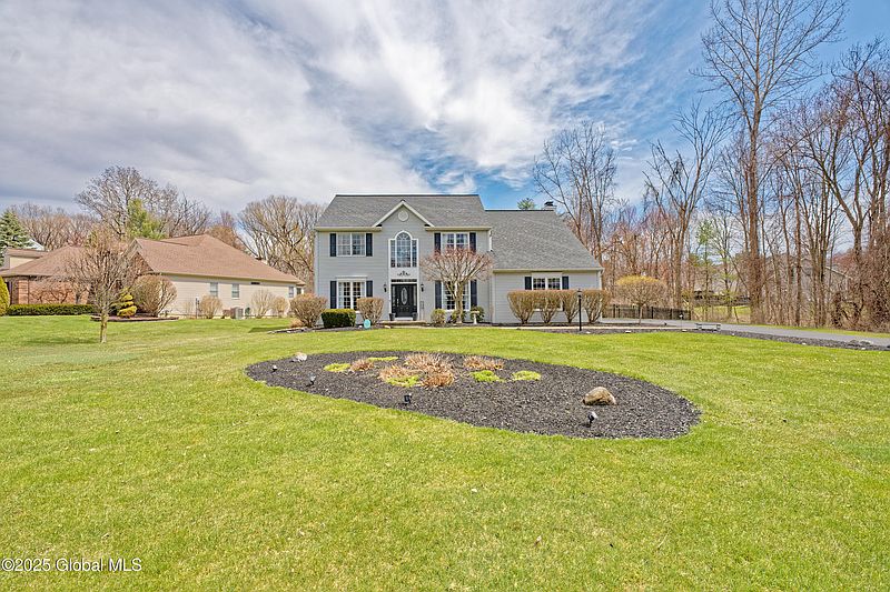 2nd image of 33 Spice Mill Boulevard