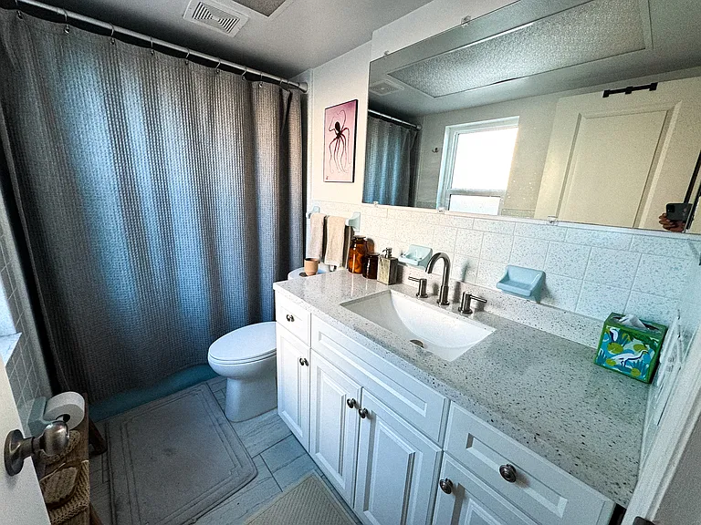 350 Pine Tree Dr — Photo 15