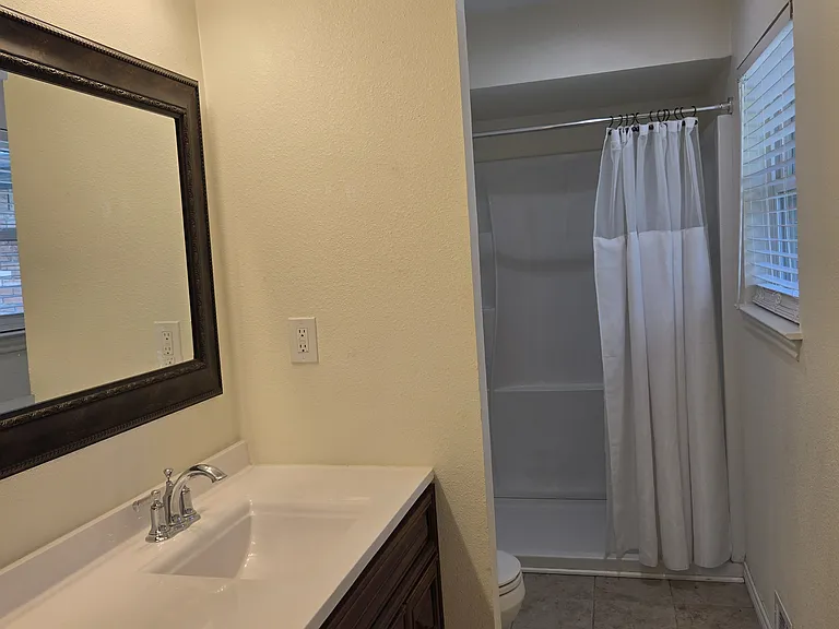 1305 Spring Creek Dr — Photo 12