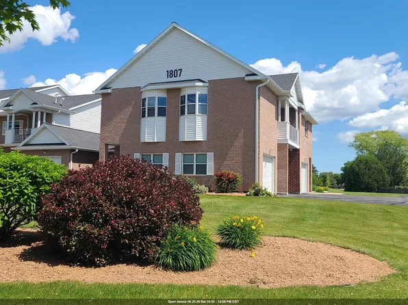 1807 Ridgeway Dr Unit 38, De Pere, WI 54115