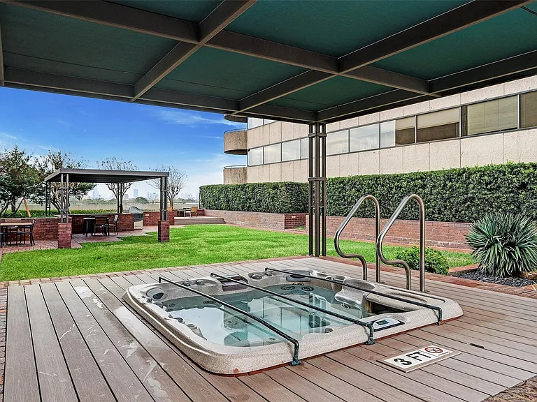 5000 Montrose Blvd #16B — Photo 23