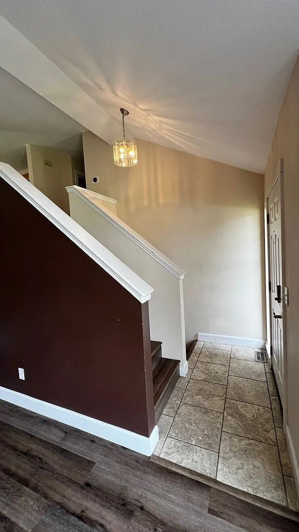 This South Hill Bright and Spacious 3 bed, 2 bath single family home, Near Glenrose available now! — Photo 2