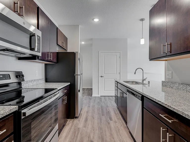 Powers - 1 Bed / 1 Bath - 961 Sq.Ft.