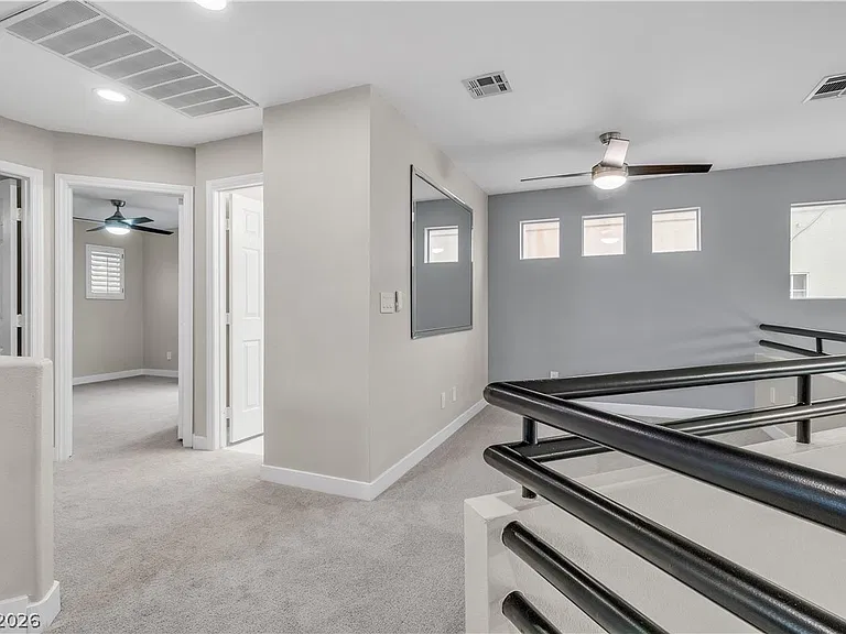 1712 Estrella St — Photo 36