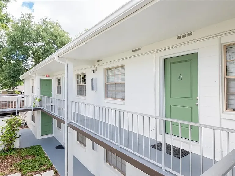3211 W De Leon St — Photo 29