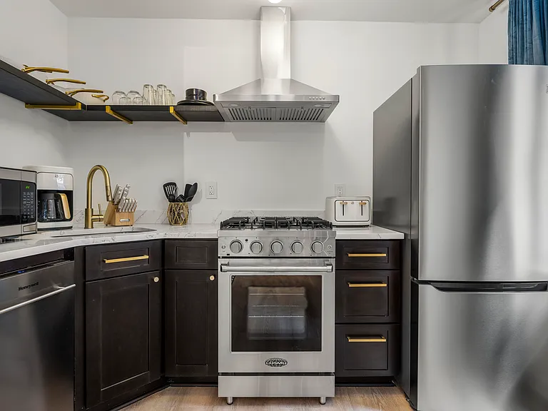 11 Broadway St #201 — Photo 12