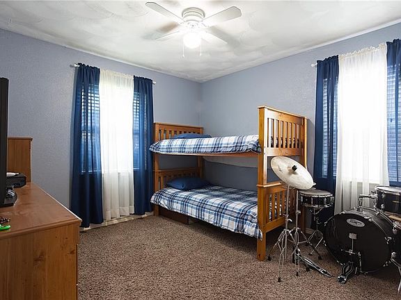 5th image of 2701 Westview Dr