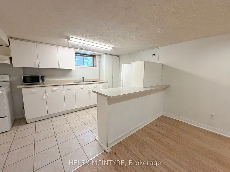 34 Dunning Cres — Photo 16