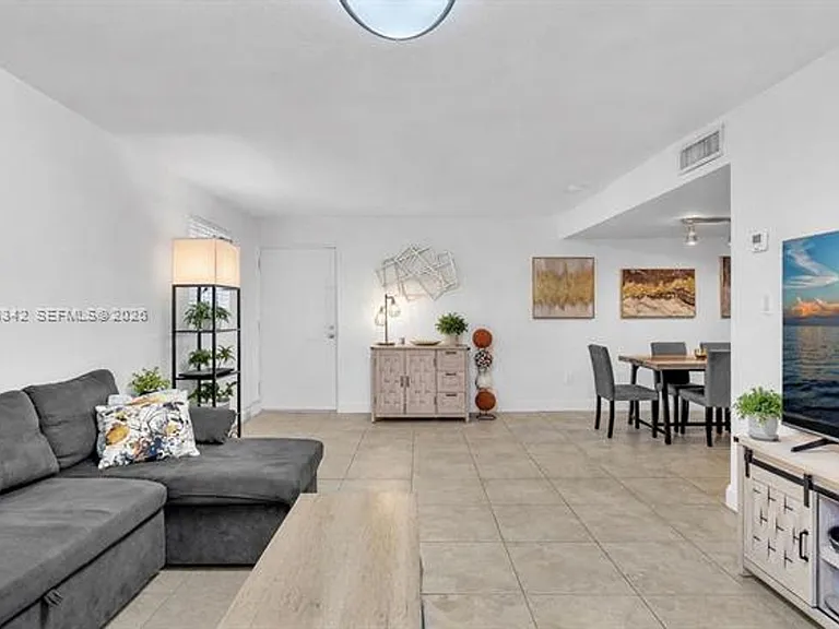 1236 Alton Rd #CU-304 — Photo 8