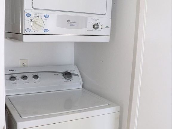 5th image of 25 Trailwood Dr #505