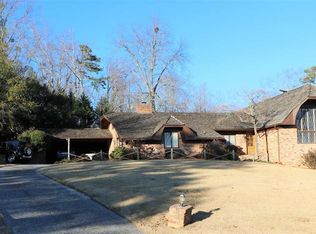 3044 Warrington Rd, Mountain Brook, AL 35223