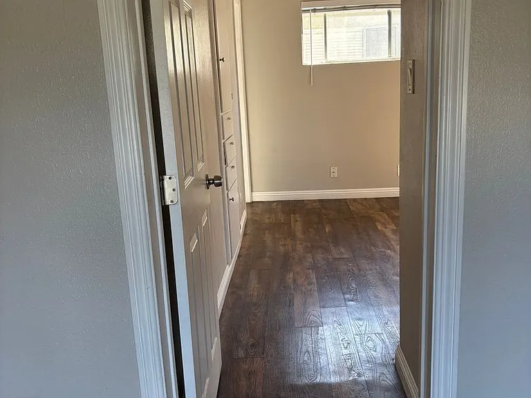 7348-7352 Neo St — Photo 20