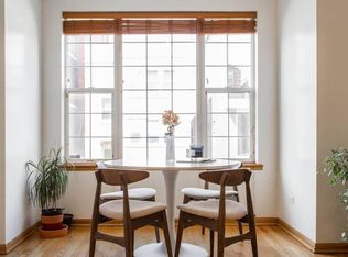 2029 W Superior St APT 1, Chicago, IL 60612