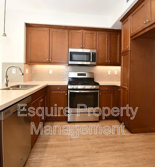 433 Castiano St — Photo 14