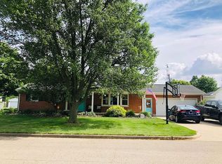305 Spruce St, Botkins, OH 45306