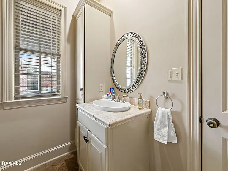 413 Harbor Rd — Photo 28