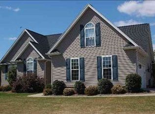 2 Jitney Ct, Simpsonville, SC 29681