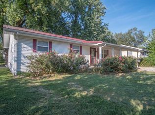 663 Hood St, Lebanon, MO 65536