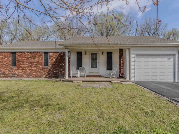 607 Walnut Dr, Paragould, AR 72450