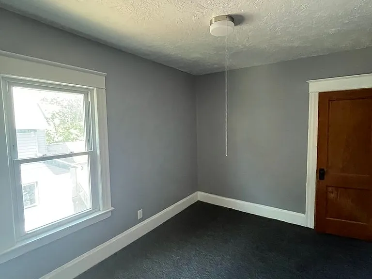 18 Robin St — Photo 17