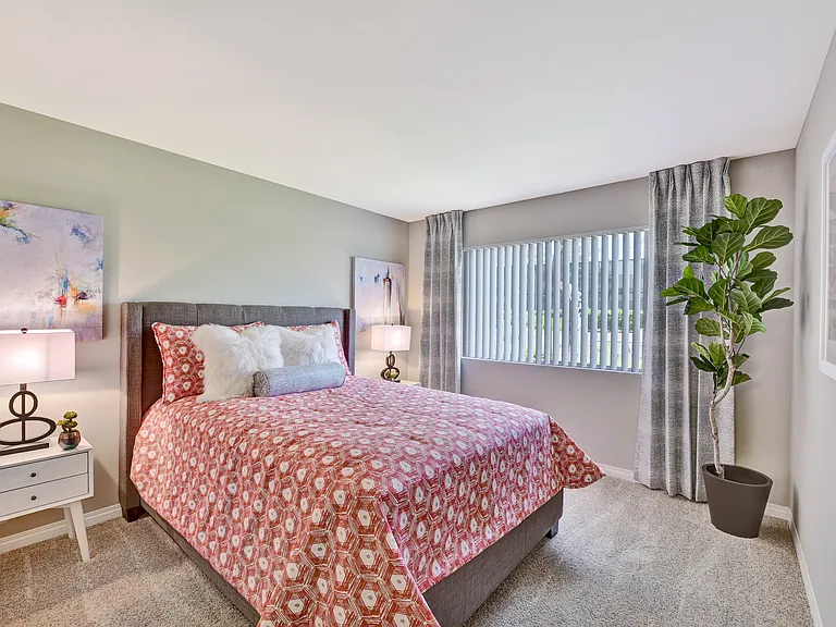 Park Pointe — Photo 11
